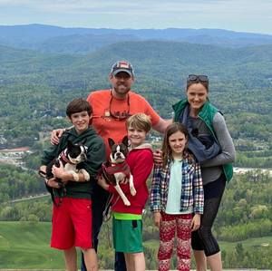 Meet your Posher, Whitney